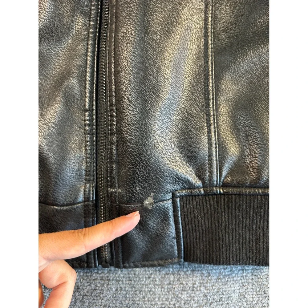 Levis Mens Black Faux Leather Sherpa Lined Bomber Jacket Medium Utility Moto